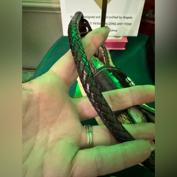 Brighton Coated Straw and Croc Embossed Leather Shoulder Bag. LIKE NEW - Picture 4 of 7